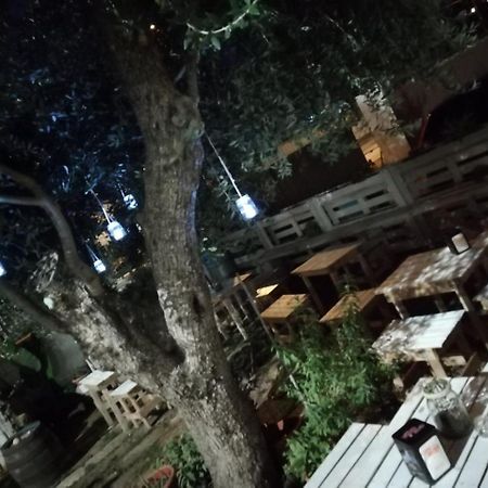 Hotel Sosta Camper La Specchia San Pietro in Bevagna Esterno foto